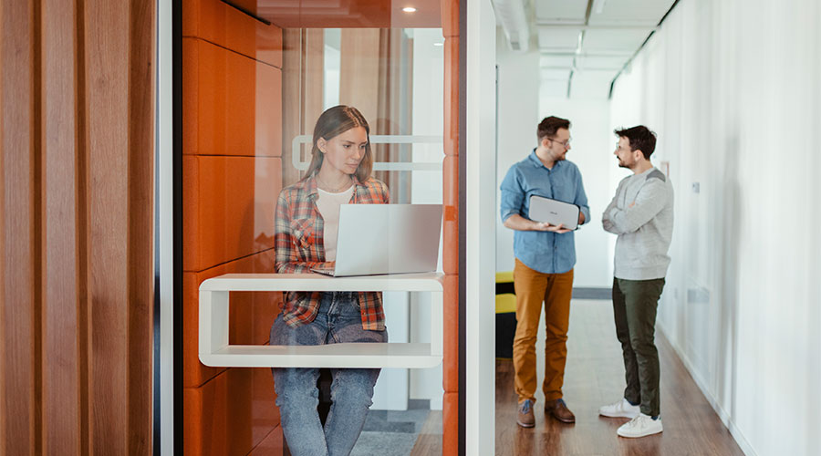 Phone booth: la soluzione moderna per la privacy negli open space e oltre