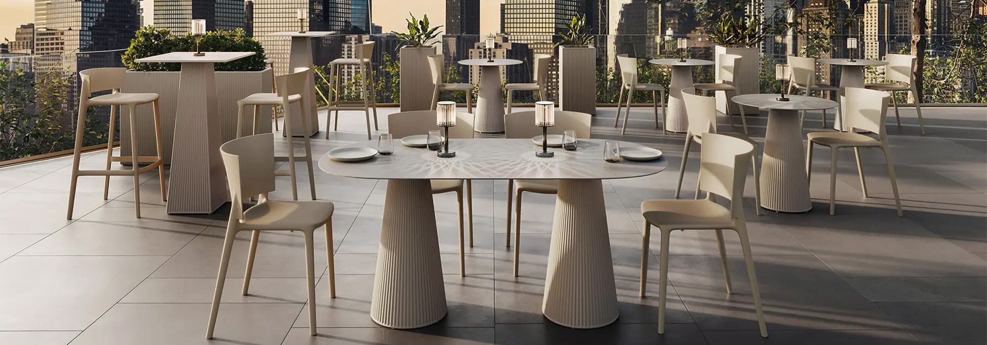 Sedie e tavoli per esterno vondom collezione gatsby