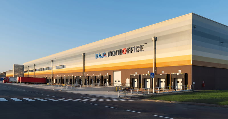 cdd_2_800x420 Veduta lato strada del nuovo centro di distribuzione del gruppo Raja, che ha ottenuto la certificazione Leed Gold